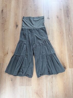 XCVI Bohemian Blue/Green Tiered Wide-Leg Skirted Pants